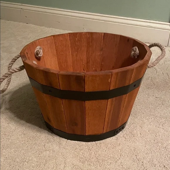 🤎3 Brand New w/o tags Rustic Wooden Buckets with Rope Handles🤎